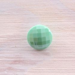 Gombík pastelovo-zelený malý