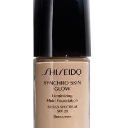 Shiseido Tekutý rozjasňujúci make-up Synchro Skin Glow SPF 20 (Luminizing Fluid Foundation) 30 ml N4