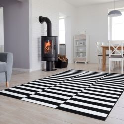 Moderný koberec HOME art čierne pásiky