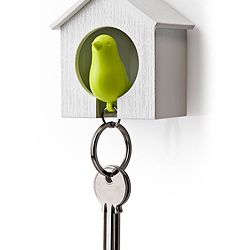 Vešiačik na kľúče Qualy Sparrow, biela búdka / zelený vtáčik