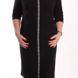 Dámske elastické šaty so vzorom po dĺžke - čierne