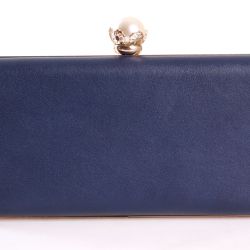 Dámska spoločenská kabelka s ozdobným gombíkom (6227) - tmavomodrá (22x12x4 cm)