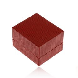 Darčeková krabička na náušnice, koženkový povrch tmavočervenej farby, ryhy Y49.14