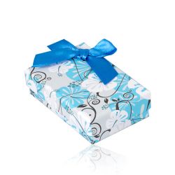 Darčeková krabička na set alebo náhrdelník, orientálny kvetinový vzor v bielo modrej kombinácii farieb, mašľa Y25.15