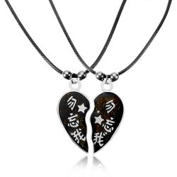 Šperky Eshop - Dva náhrdelníky pre zaľúbených s čínskymi znakmi, rozdelené srdiečko AA42.28