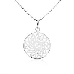 Strieborný náhrdelník 925, guličková retiazka, vyrezávaný kvet v kruhu SP07.28