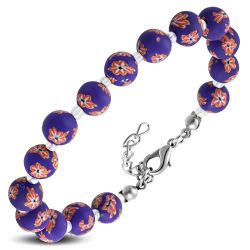 Šperky Eshop - Fialový náramok, väčšie FIMO guličky s kvetmi a drobné priehľadné korálky AA15.04