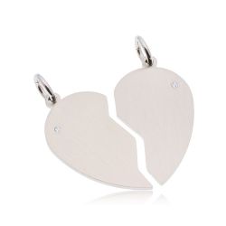 Šperky Eshop - Dva prívesky z chirurgickej ocele striebornej farby, matné rozpolené srdce, zirkóny Z47.16