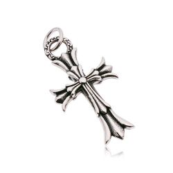 Šperky Eshop - Patinovaný prívesok z chirurgickej ocele, ozdobne vyrezávaný ľaliový kríž AA44.31