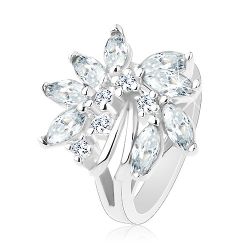 Šperky Eshop - Ligotavý prsteň, strieborný odtieň, nesúmerný kvet zo zirkónov, lesklé oblúčiky R38.17 - Veľkosť: 55 mm, Farba: Číra