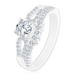 Šperky Eshop - Ligotavý zásnubný prsteň, striebro 925, výrezy na ramenách, číre zirkóny J16.07 - Veľkosť: 60 mm