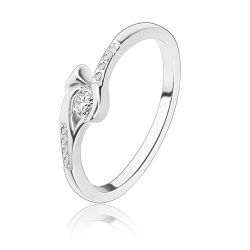 Šperky Eshop - Strieborný prsteň 925 - okrúhly číry zirkón, úzke ramená so zirkónmi, šíp BB09.20 - Veľkosť: 59 mm