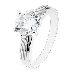 Šperky Eshop - Strieborný prsteň 925, veľký okrúhly zirkón čírej farby, zárezy na ramenách J11.01 - Veľkosť: 56 mm